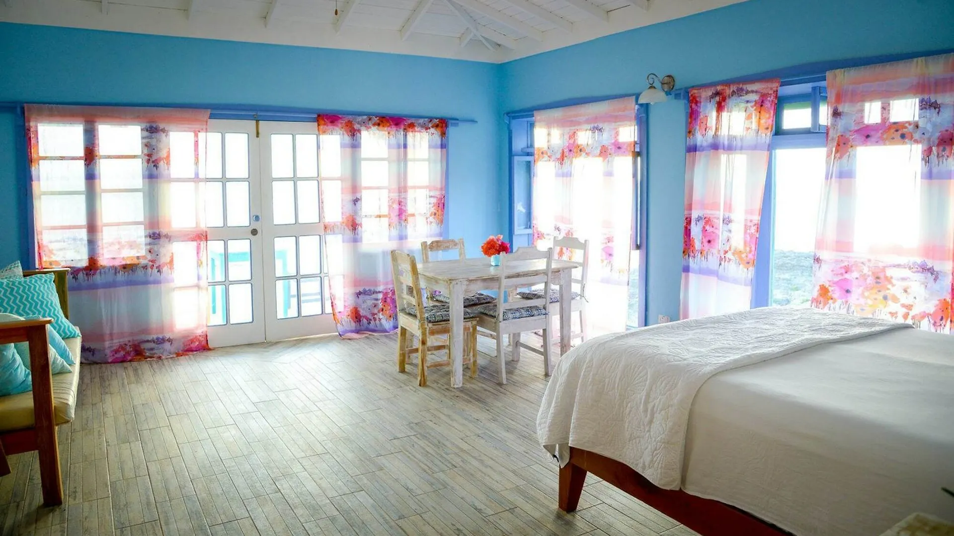 Somewhere West Negril Villa